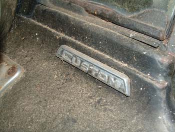 CustomBadgeLft01