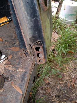 Tailgate-hinge-right-01